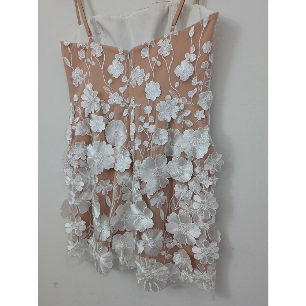 Helsi Hilma White 3D Floral Mini Dress - Picture 9 of 16
